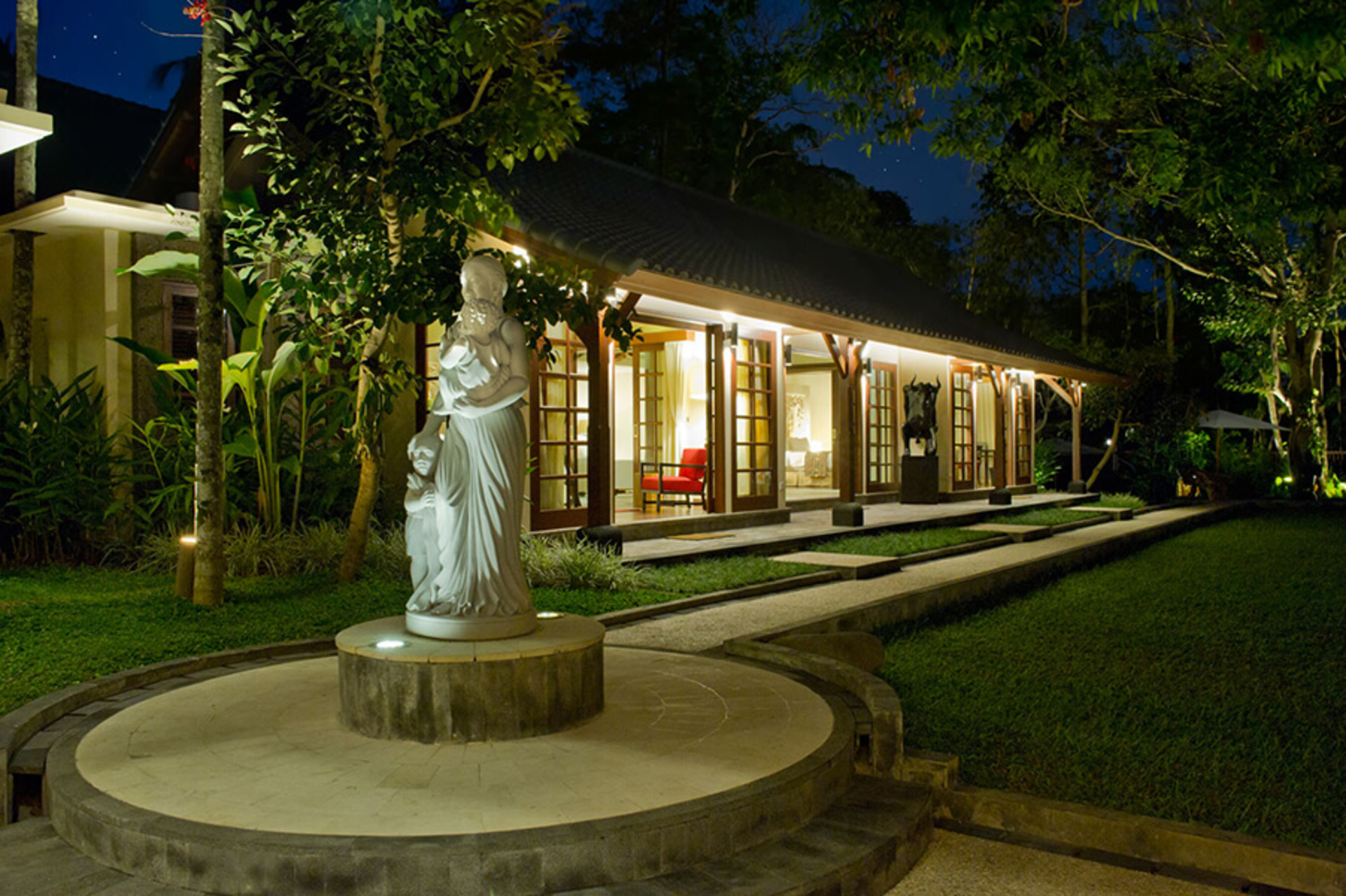 Ubud'un En Seçkin Bölgelerinden Biri Olan Villa San'da Hayalinizdeki Villayı Kiralayın