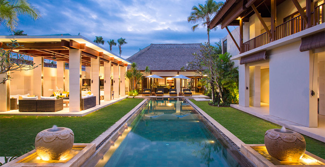 Bali'de Sahile Yakın Lüks Villa Kiralama, Bali Villa 1008