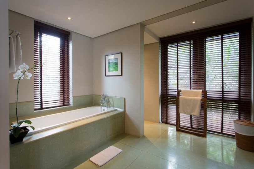 Bali'de Sahile Yakın Lüks Villa Kiralama, Bali Villa 1008