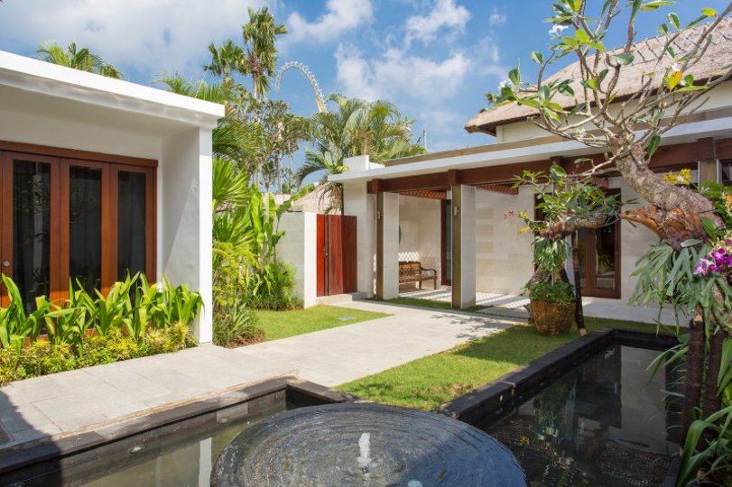 Bali'de Sahile Yakın Lüks Villa Kiralama, Bali Villa 1008