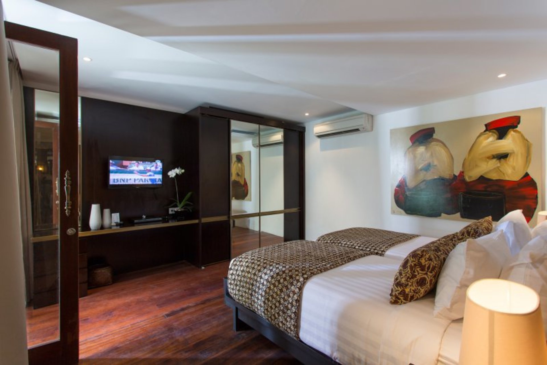 Bali'de Sahile Yakın Lüks Villa Kiralama, Bali Villa 1008