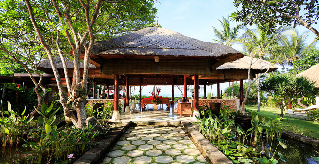 Resim Seseh-Tanah Lot, Villa Maridadi'deki Güzel Villanızda Özel Havuzunuzda Rahatlarken