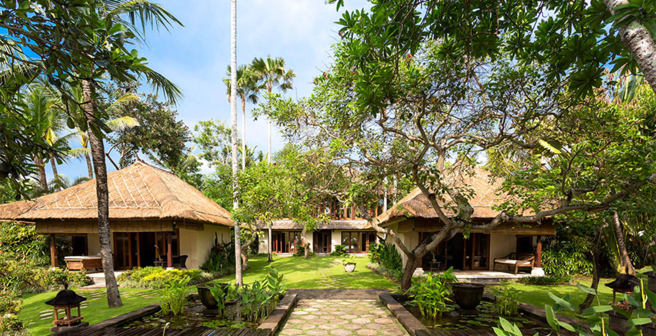 Resim Seseh-Tanah Lot, Villa Maridadi'deki Güzel Villanızda Özel Havuzunuzda Rahatlarken