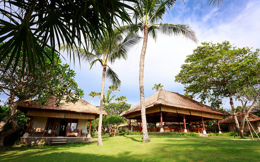 Resim Seseh-Tanah Lot, Villa Maridadi'deki Güzel Villanızda Özel Havuzunuzda Rahatlarken