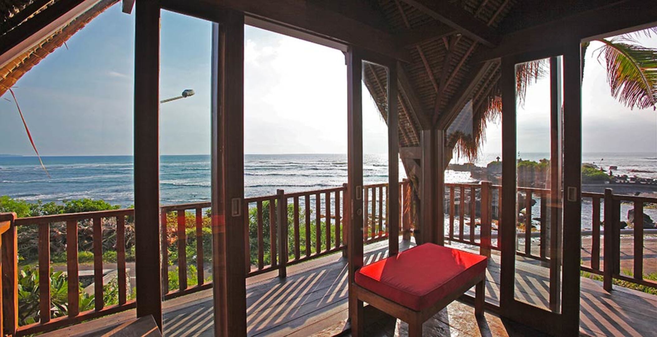 Resim Seseh-Tanah Lot, Villa Maridadi'deki Güzel Villanızda Özel Havuzunuzda Rahatlarken