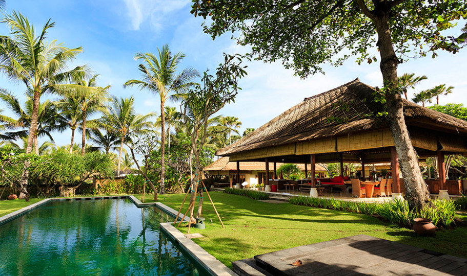 Resim Seseh-Tanah Lot, Villa Maridadi'deki Güzel Villanızda Özel Havuzunuzda Rahatlarken