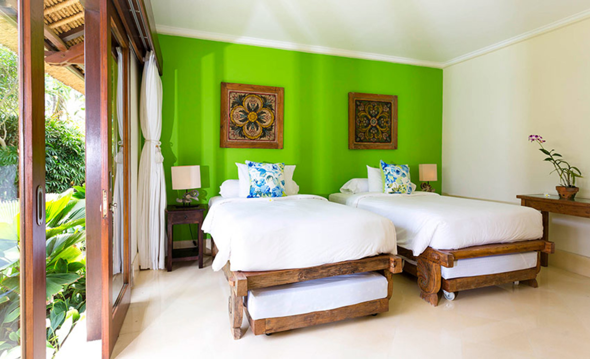 Resim Seseh-Tanah Lot, Villa Maridadi'deki Güzel Villanızda Özel Havuzunuzda Rahatlarken