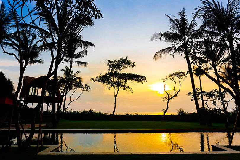 Resim Seseh-Tanah Lot, Villa Maridadi'deki Güzel Villanızda Özel Havuzunuzda Rahatlarken
