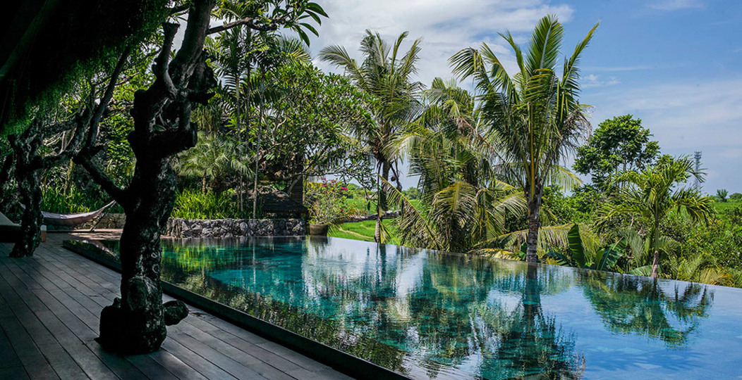 Sonunda Siz ve Aileniz Muhteşem Ekibiyle Lüks Bir Villa Kiralayabilirsiniz, Bali Villa 1028