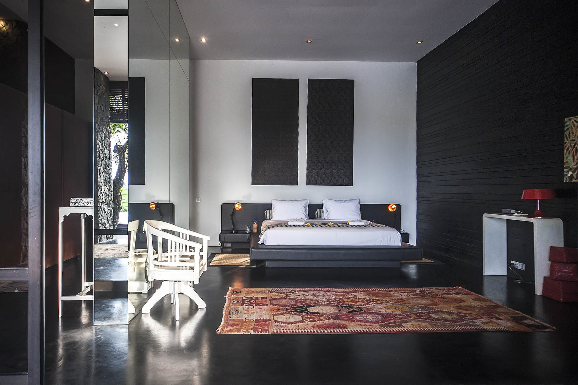 Sonunda Siz ve Aileniz Muhteşem Ekibiyle Lüks Bir Villa Kiralayabilirsiniz, Bali Villa 1028