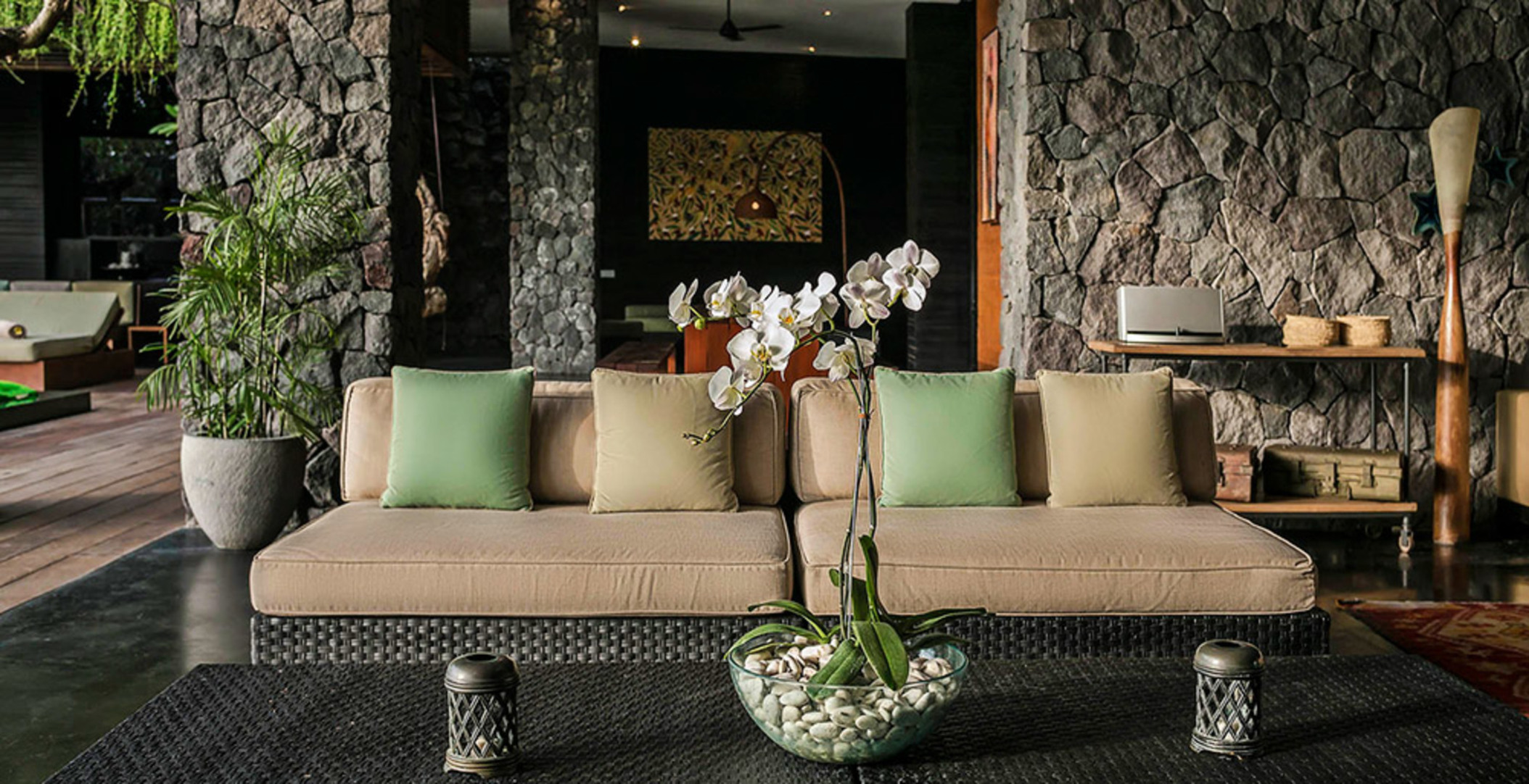 Sonunda Siz ve Aileniz Muhteşem Ekibiyle Lüks Bir Villa Kiralayabilirsiniz, Bali Villa 1028