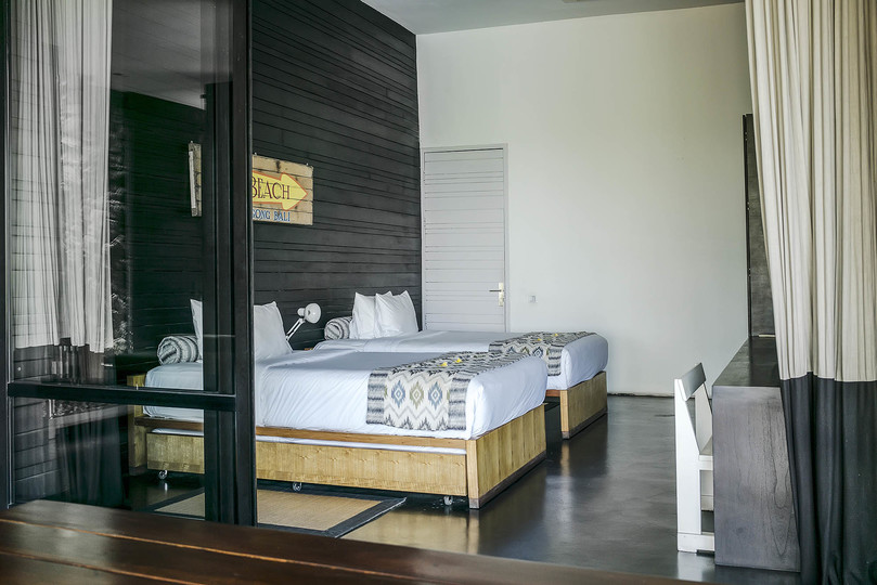 Sonunda Siz ve Aileniz Muhteşem Ekibiyle Lüks Bir Villa Kiralayabilirsiniz, Bali Villa 1028