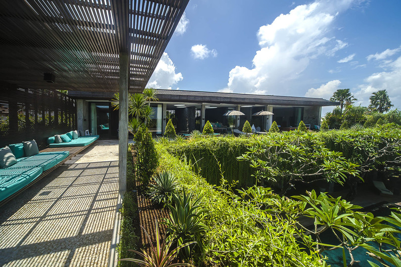 Sonunda Siz ve Aileniz Muhteşem Ekibiyle Lüks Bir Villa Kiralayabilirsiniz, Bali Villa 1028