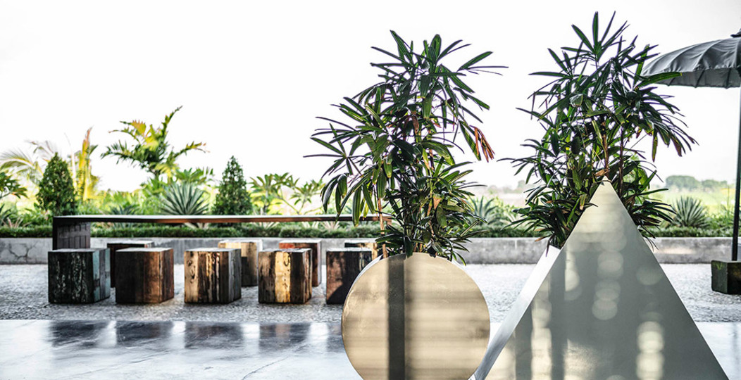Sonunda Siz ve Aileniz Muhteşem Ekibiyle Lüks Bir Villa Kiralayabilirsiniz, Bali Villa 1028