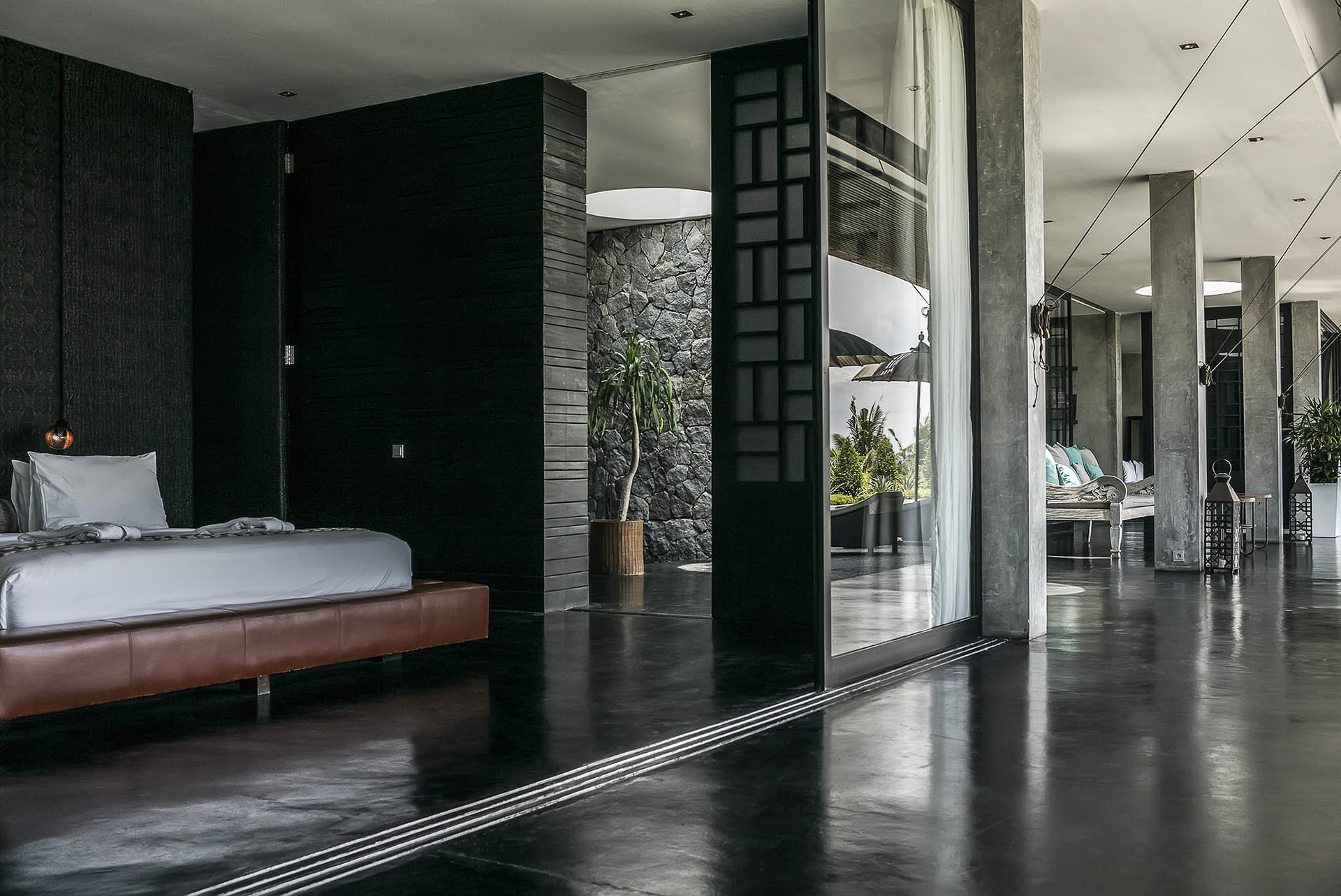 Sonunda Siz ve Aileniz Muhteşem Ekibiyle Lüks Bir Villa Kiralayabilirsiniz, Bali Villa 1028