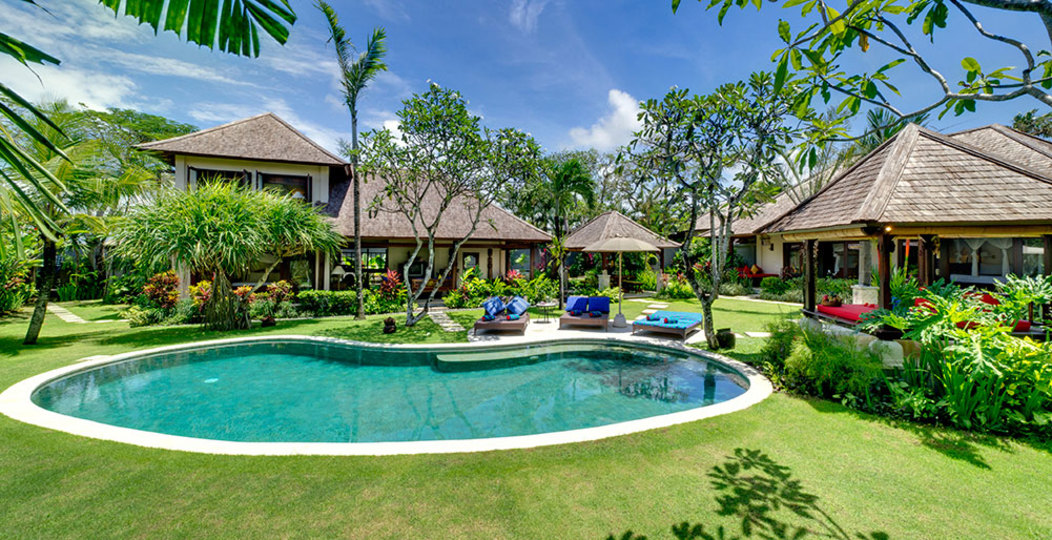 Bali'de Sahile Yakın Lüks Villa Kiralama, Bali Villa 1034