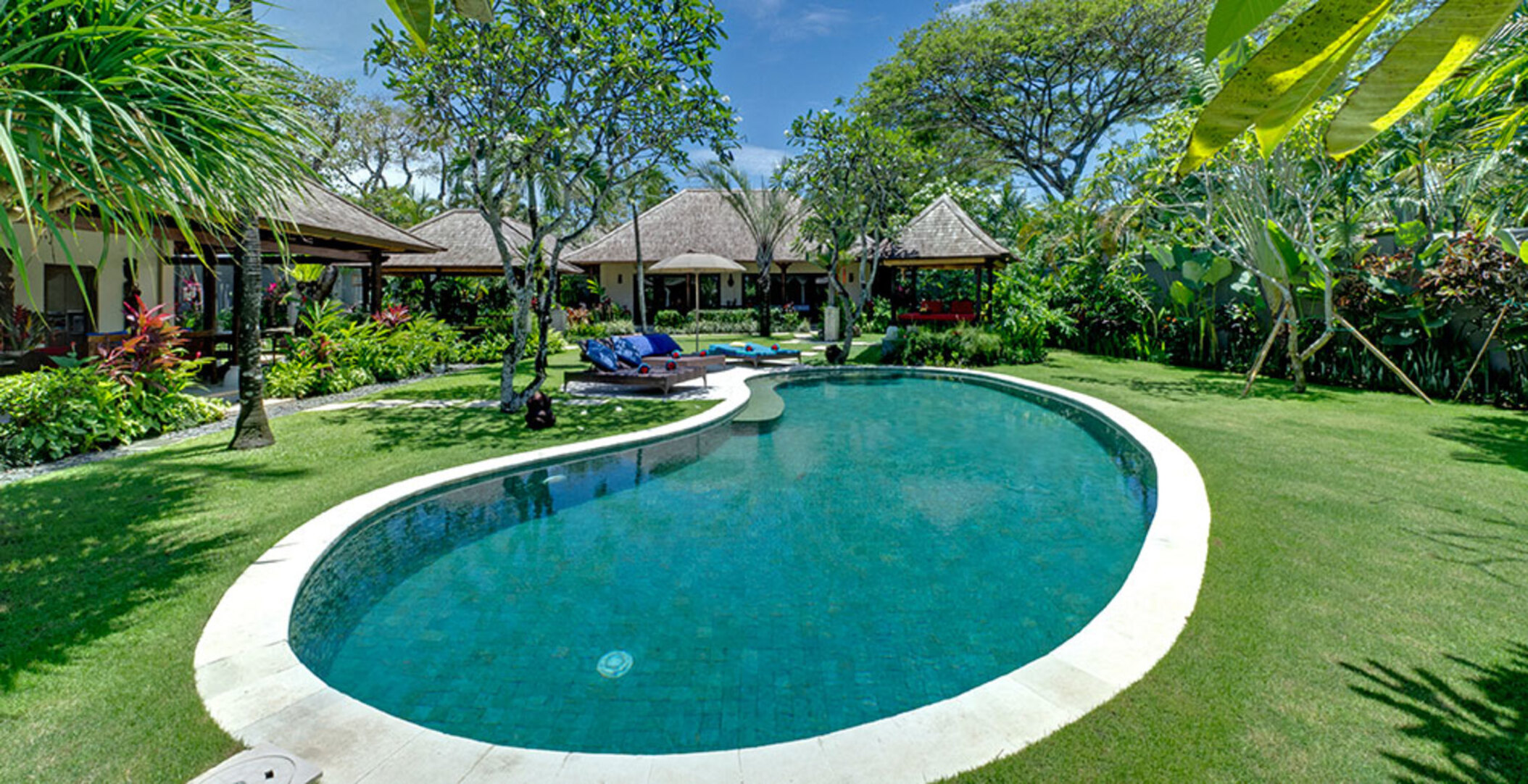 Bali'de Sahile Yakın Lüks Villa Kiralama, Bali Villa 1034