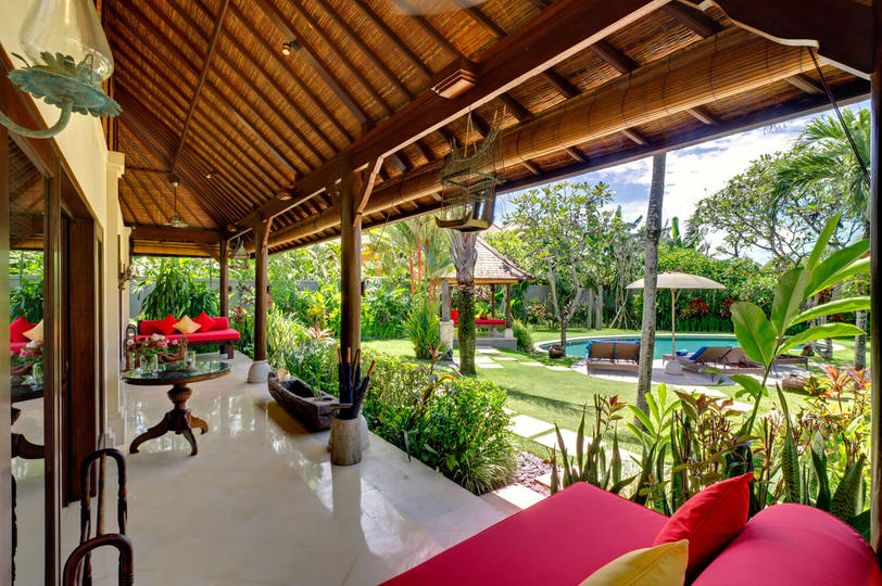 Bali'de Sahile Yakın Lüks Villa Kiralama, Bali Villa 1034