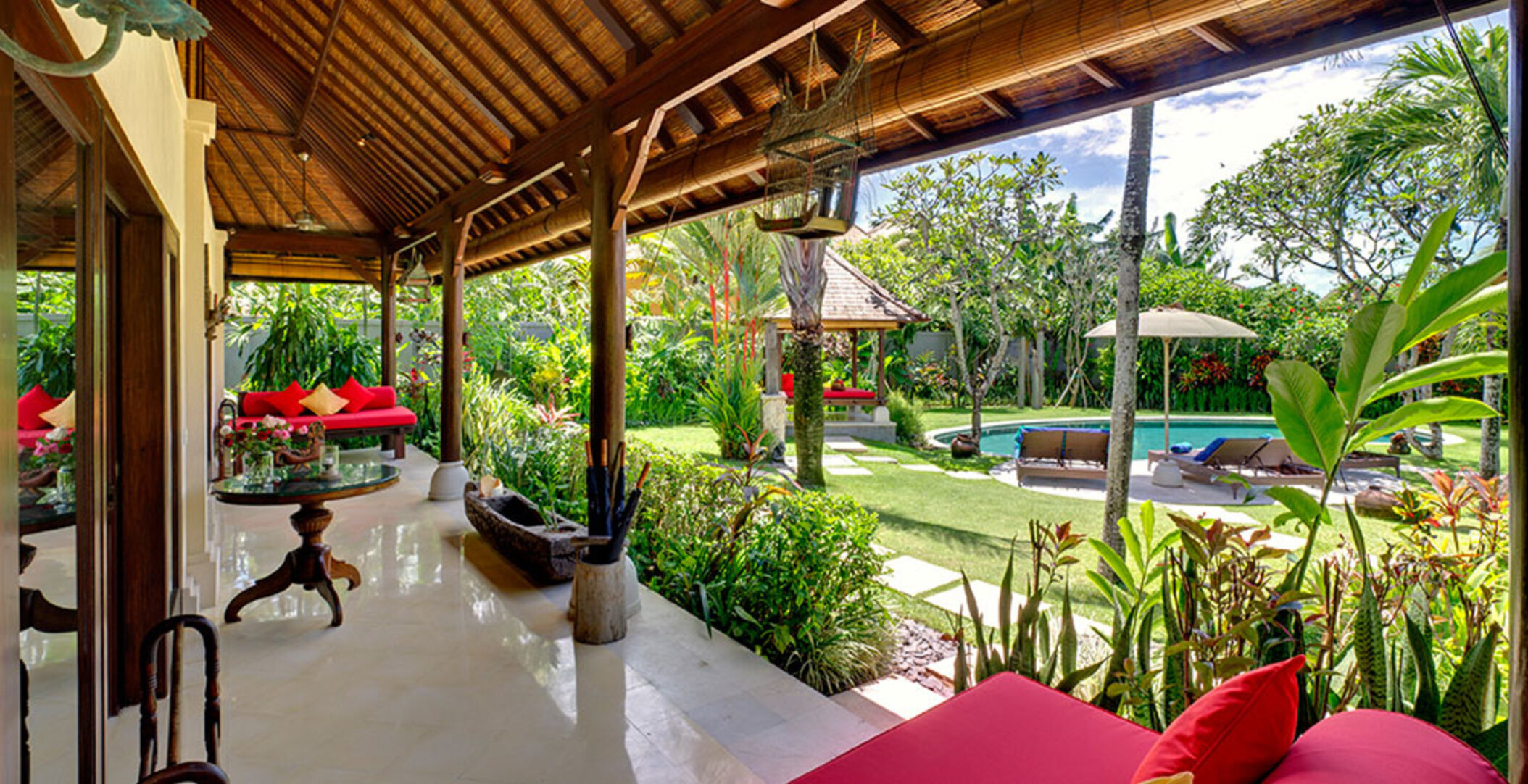 Bali'de Sahile Yakın Lüks Villa Kiralama, Bali Villa 1034