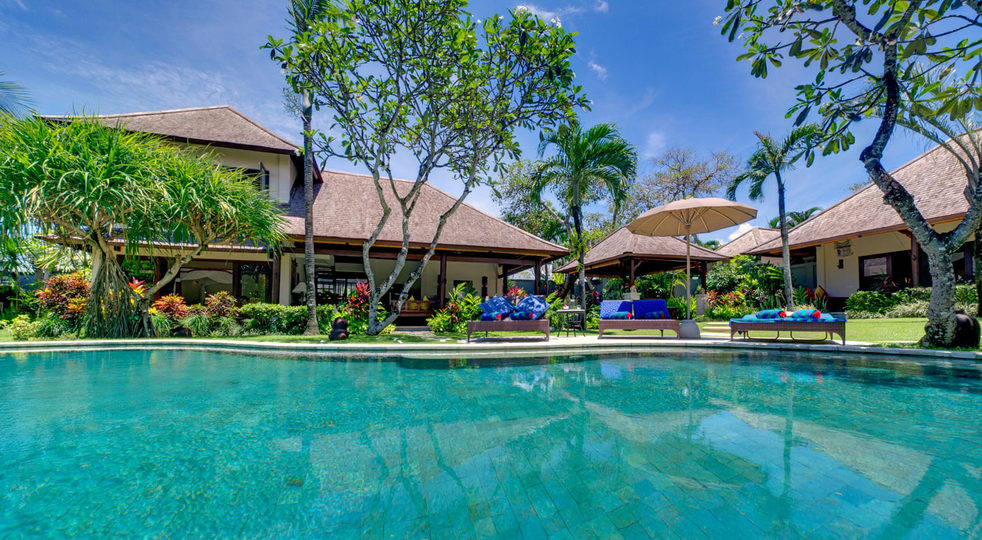 Bali'de Sahile Yakın Lüks Villa Kiralama, Bali Villa 1034