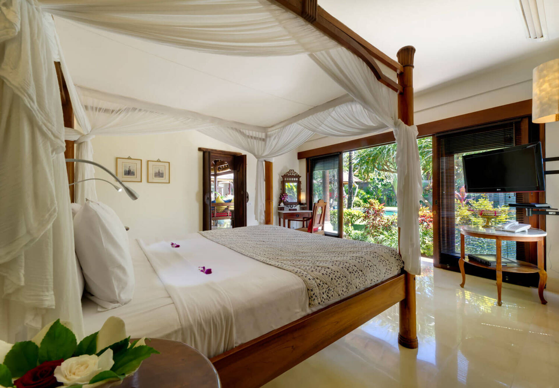 Bali'de Sahile Yakın Lüks Villa Kiralama, Bali Villa 1034