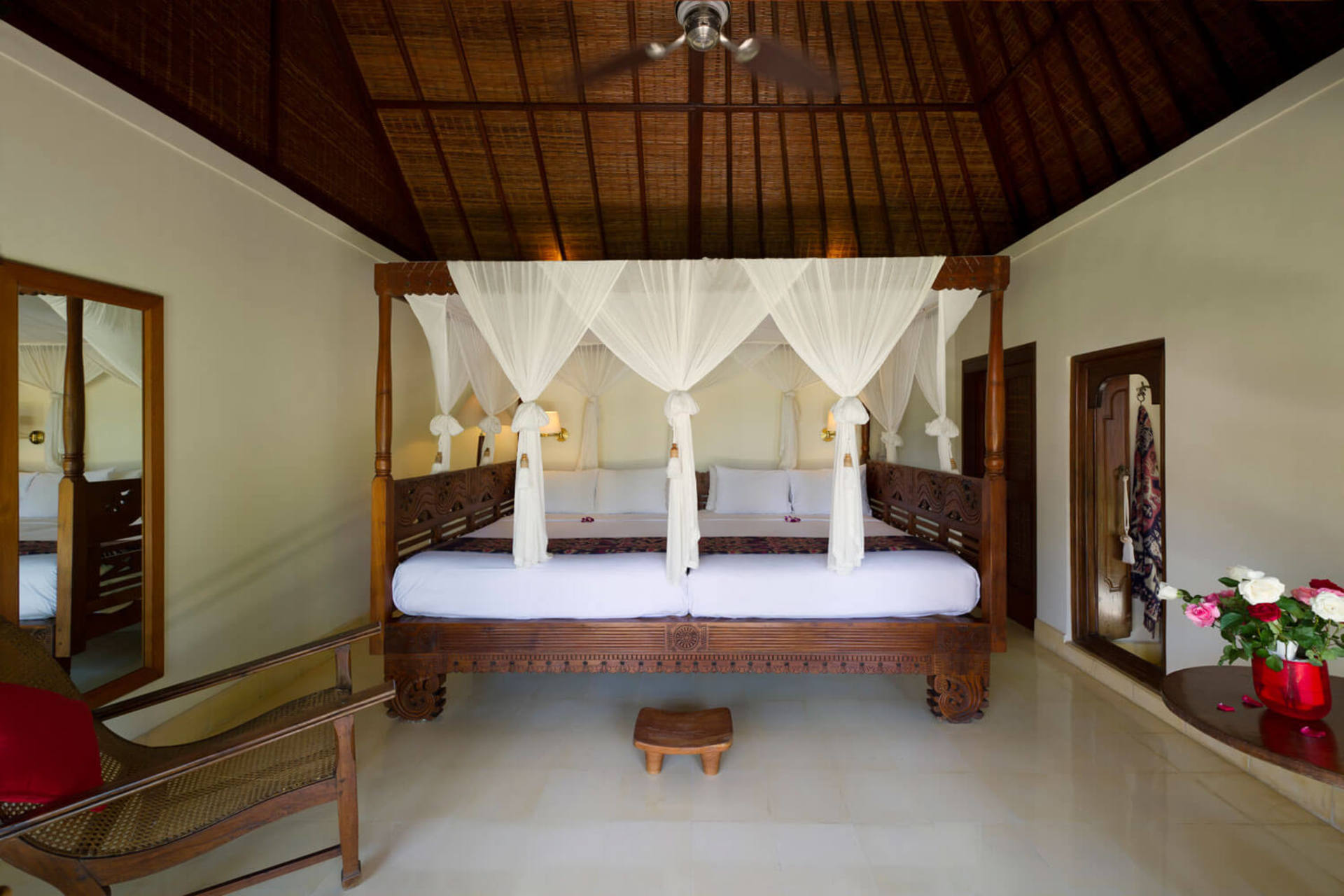 Bali'de Sahile Yakın Lüks Villa Kiralama, Bali Villa 1034