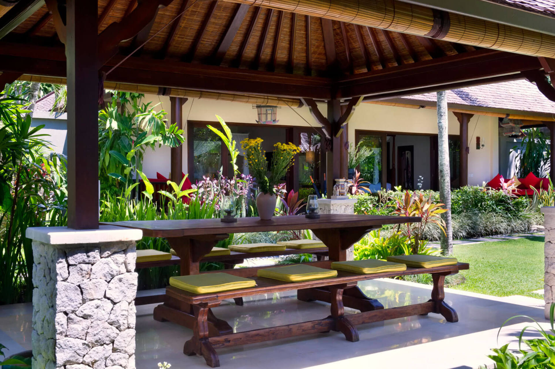 Bali'de Sahile Yakın Lüks Villa Kiralama, Bali Villa 1034