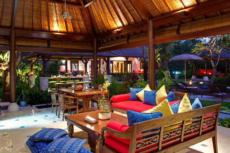 Bali'de Sahile Yakın Lüks Villa Kiralama, Bali Villa 1034