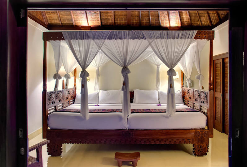 Bali'de Sahile Yakın Lüks Villa Kiralama, Bali Villa 1034