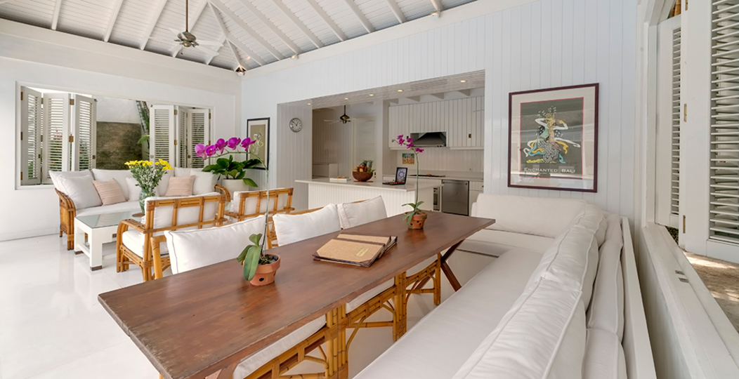 Bali'de Sahile Yakın Lüks Villa Kiralama, Bali Villa 1037