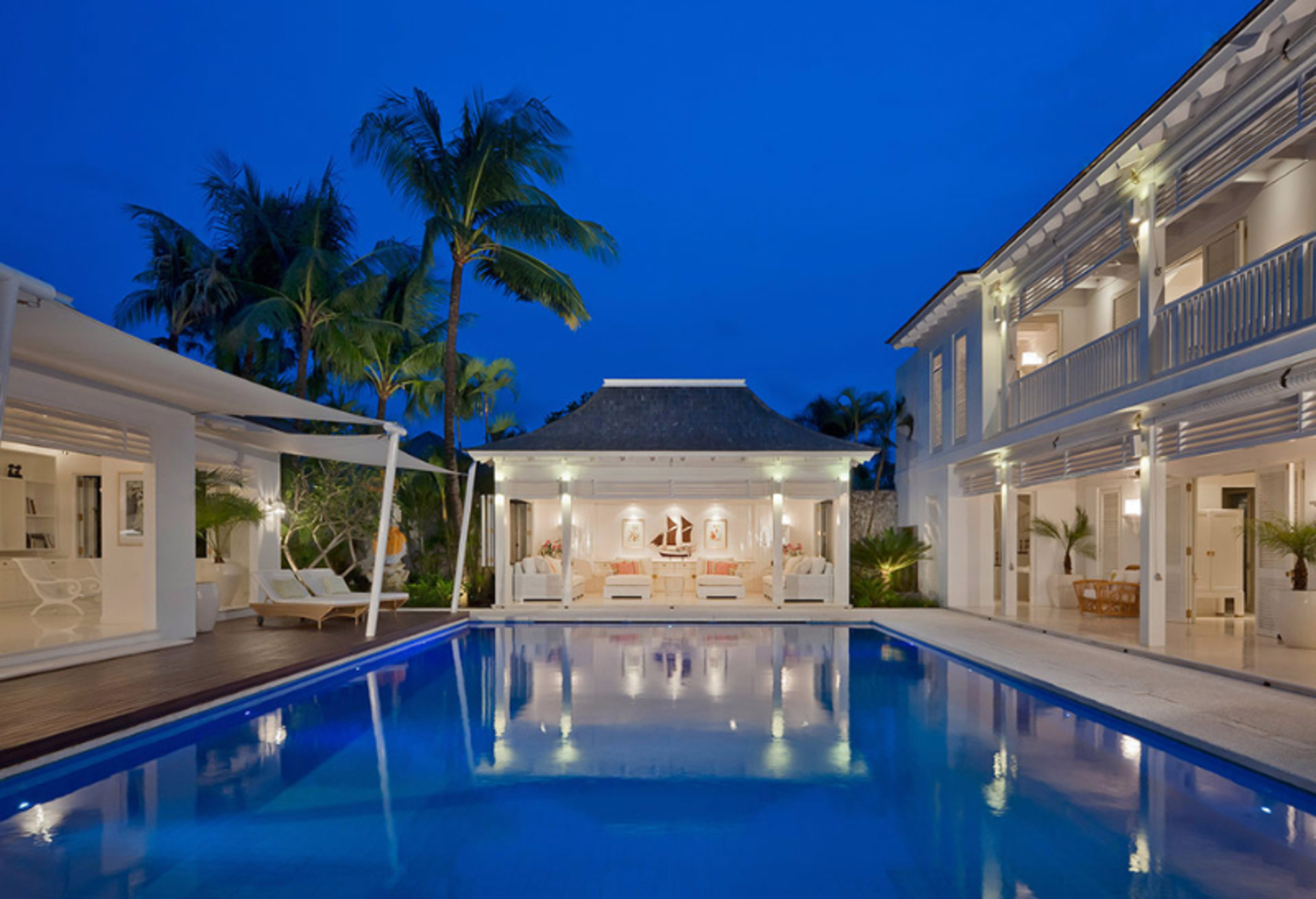 Bali'de Sahile Yakın Lüks Villa Kiralama, Bali Villa 1037