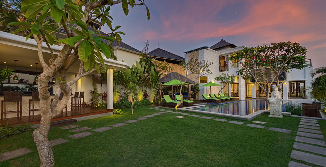 Bali'de Sahile Yakın Lüks Villa Kiralama, Bali Villa 1038