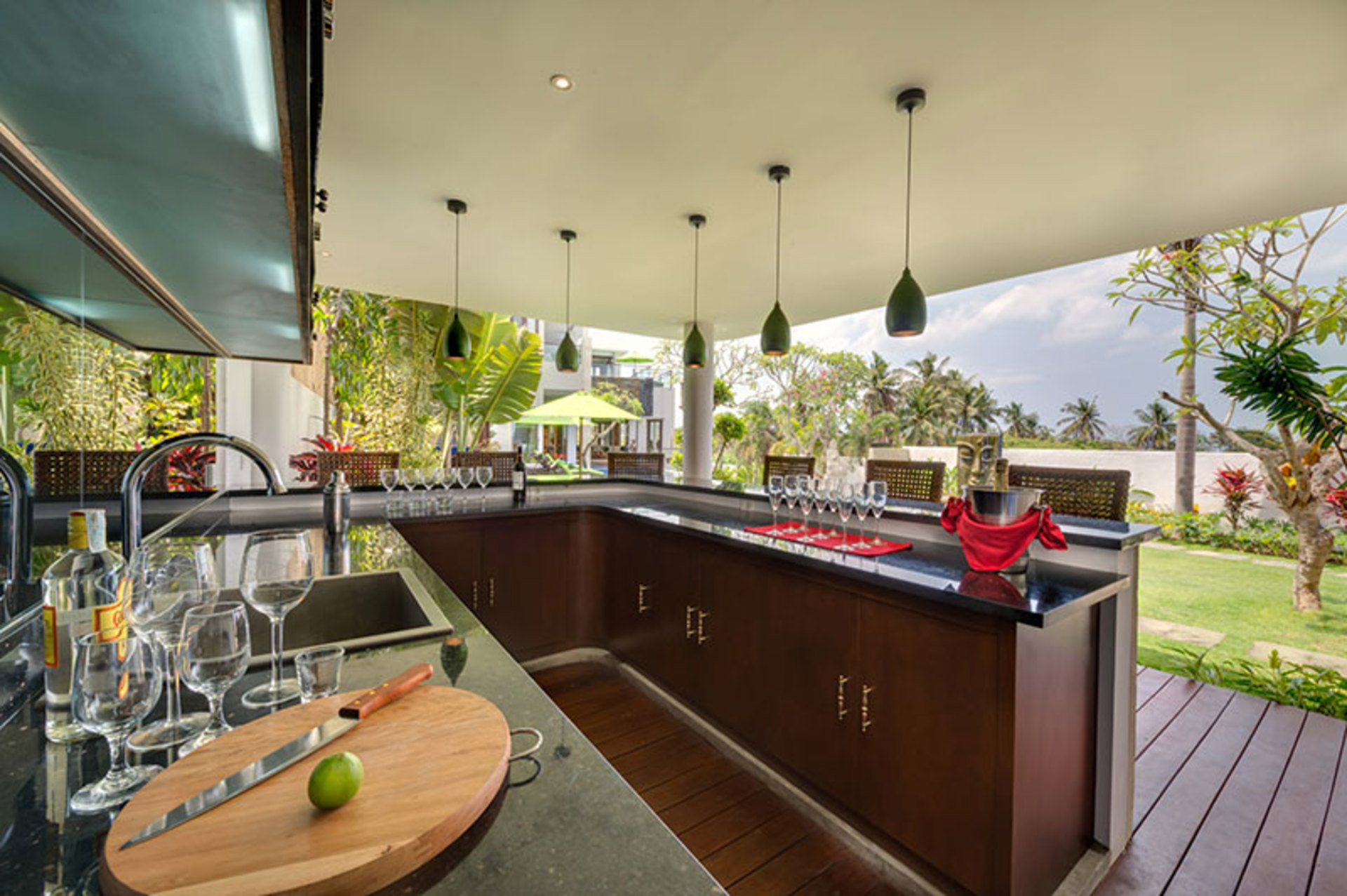 Bali'de Sahile Yakın Lüks Villa Kiralama, Bali Villa 1038