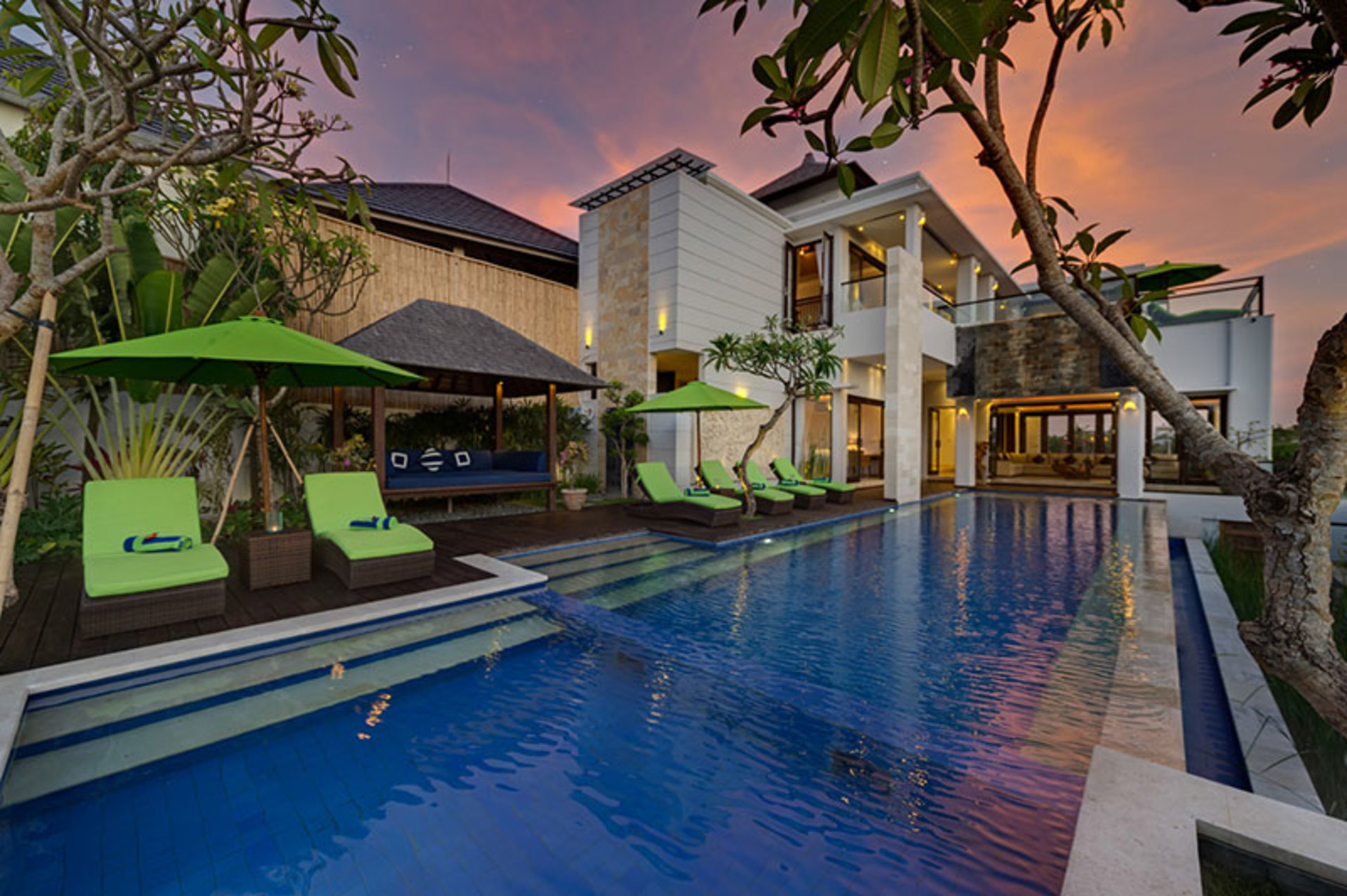 Bali'de Sahile Yakın Lüks Villa Kiralama, Bali Villa 1038