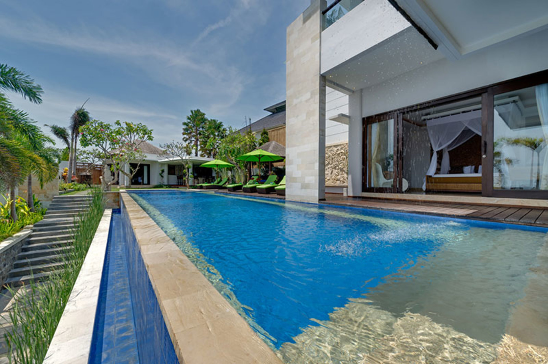 Bali'de Sahile Yakın Lüks Villa Kiralama, Bali Villa 1038