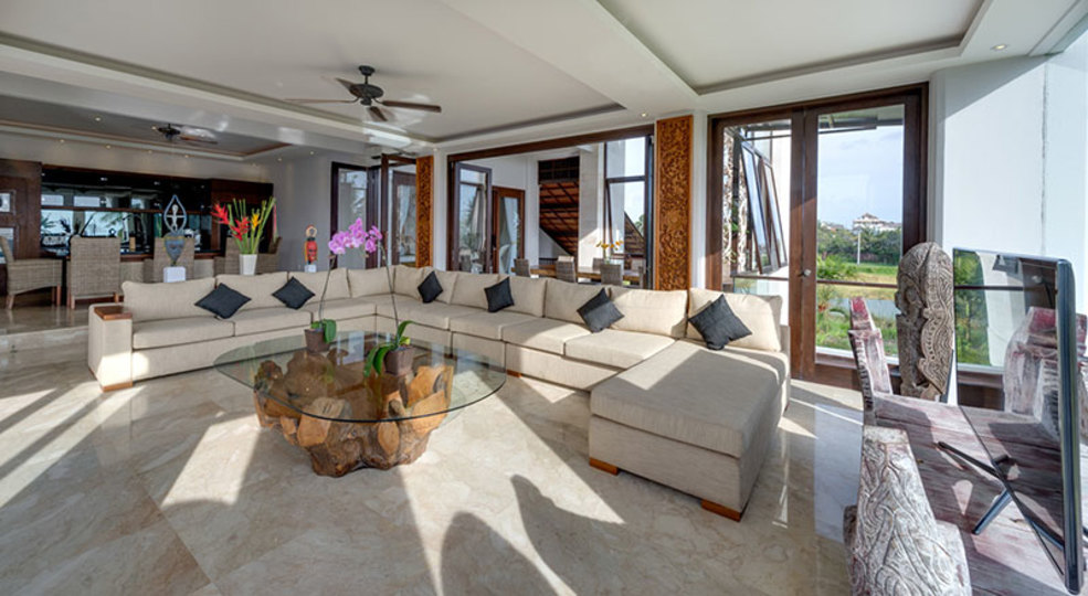 Bali'de Sahile Yakın Lüks Villa Kiralama, Bali Villa 1038