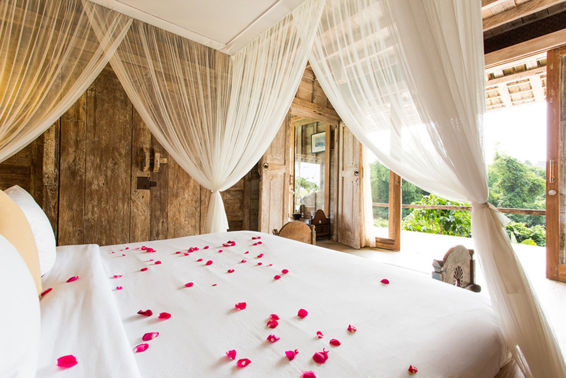 Özel Havuzlu Lüks 6 Yatak Odalı Villa, Bali Villa 1046