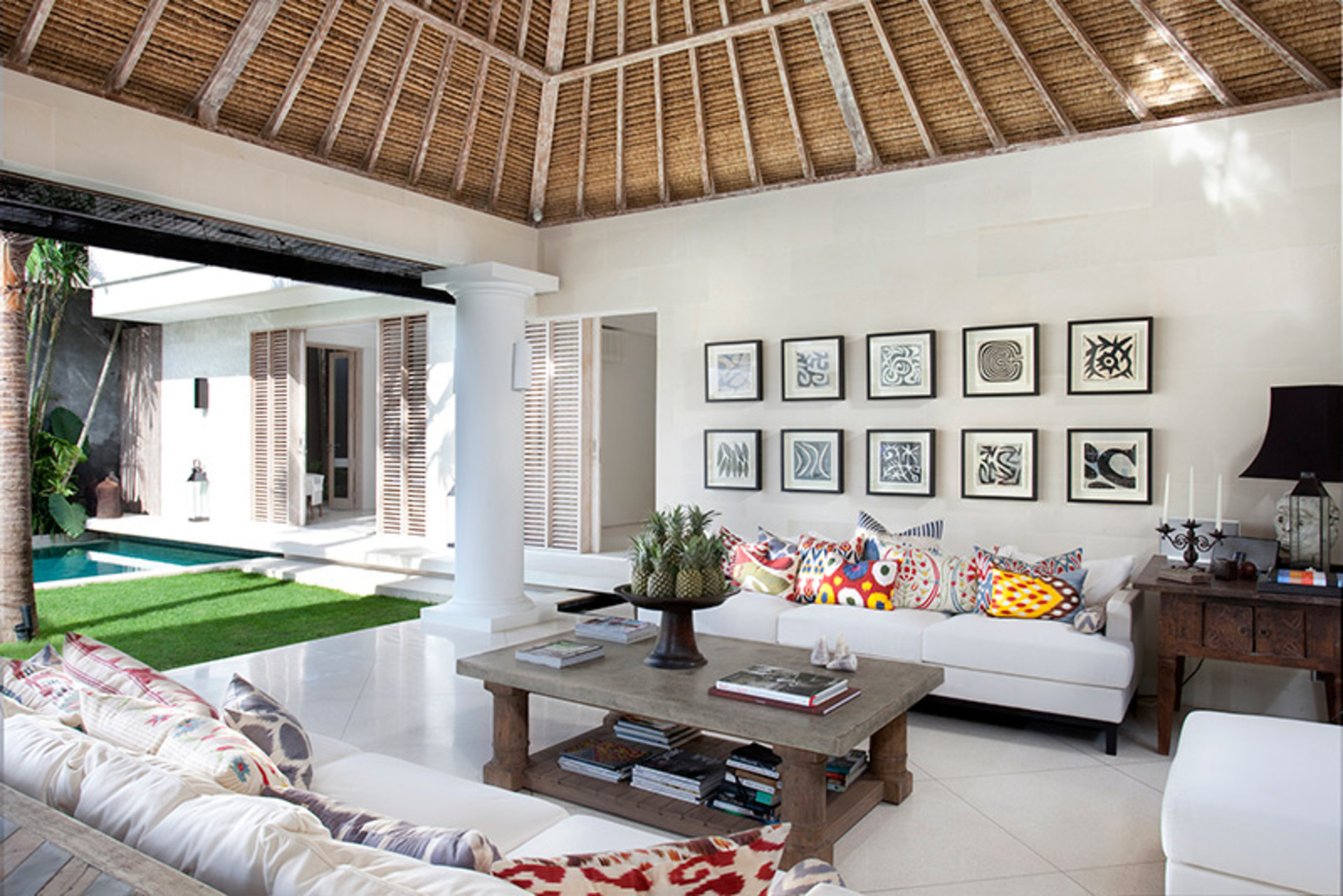 Bali'de Sahile Yakın Lüks Villa Kiralama, Bali Villa 1048