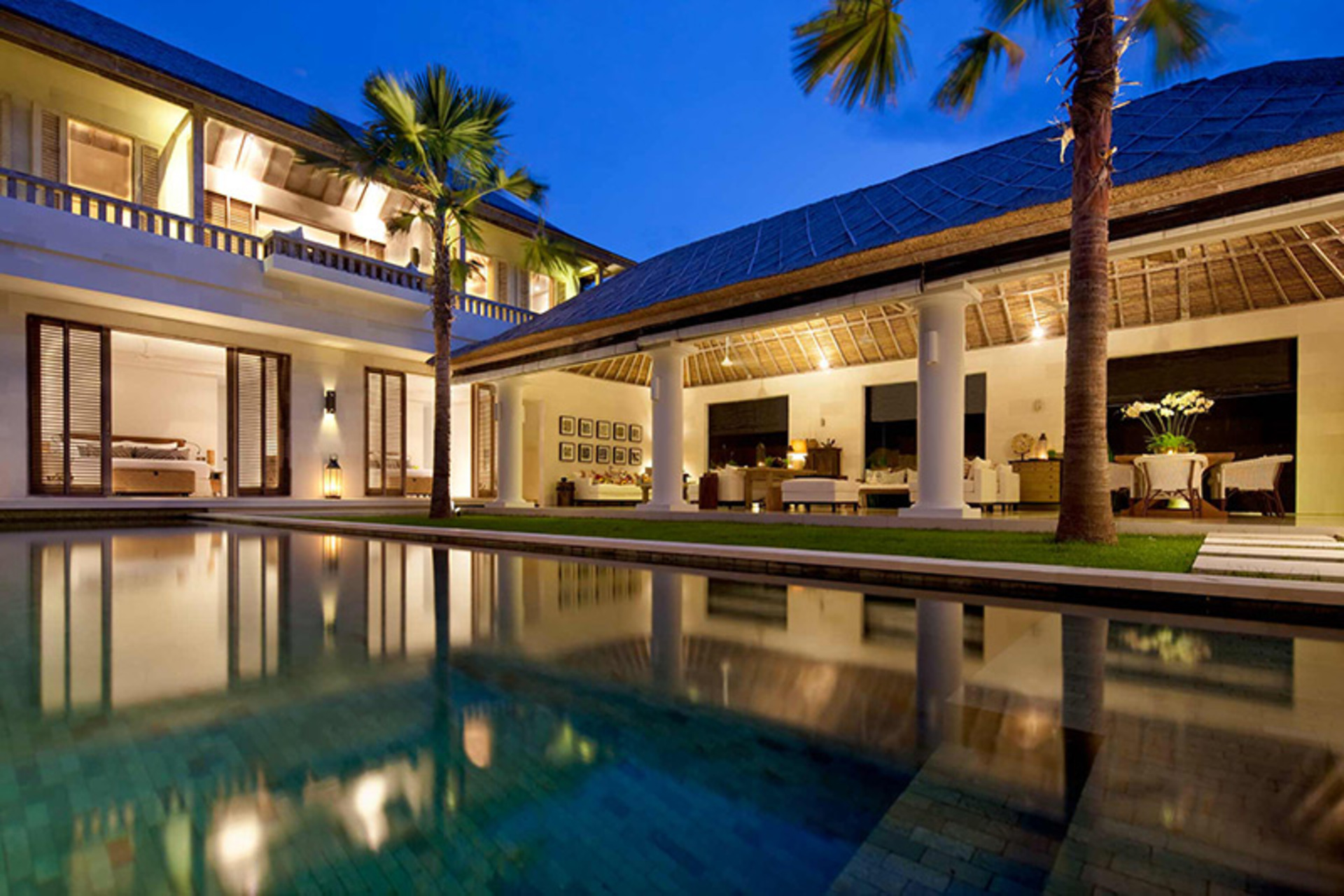Bali'de Sahile Yakın Lüks Villa Kiralama, Bali Villa 1048