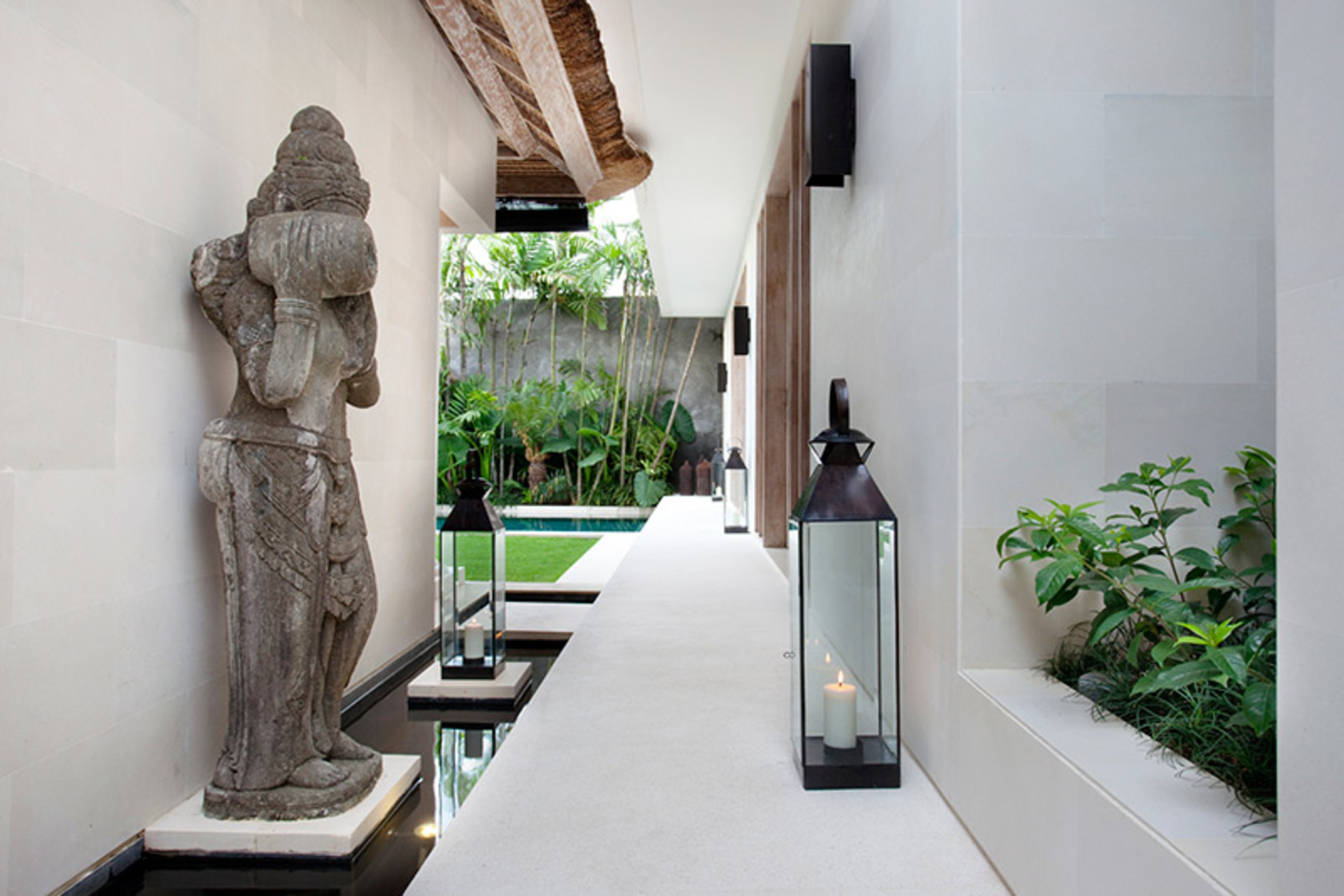 Bali'de Sahile Yakın Lüks Villa Kiralama, Bali Villa 1048