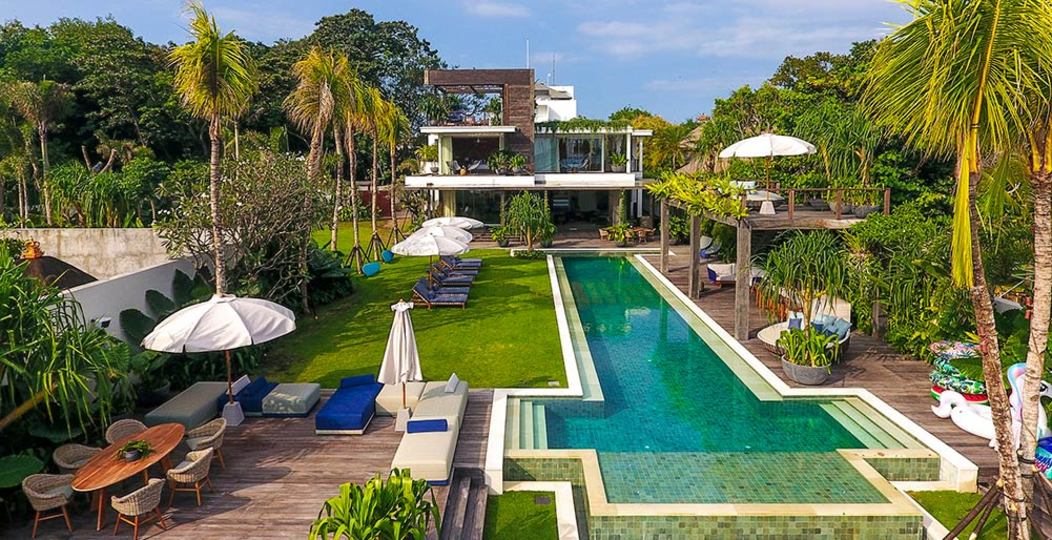 Bali'de Sahile Yakın Lüks Villa Kiralama, Bali Villa 1055