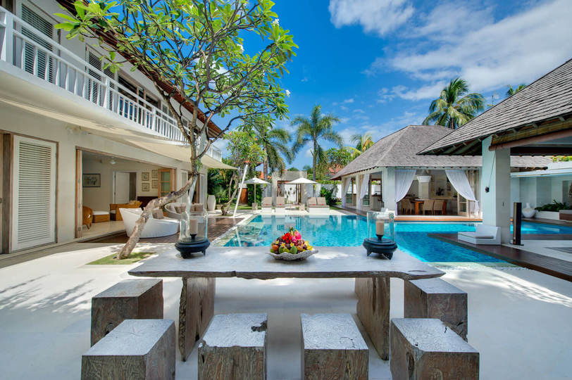 Bali'de Sahile Yakın Lüks Villa Kiralama, Bali Villa 1064