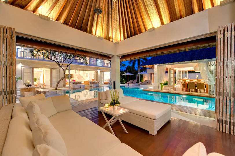 Bali'de Sahile Yakın Lüks Villa Kiralama, Bali Villa 1064