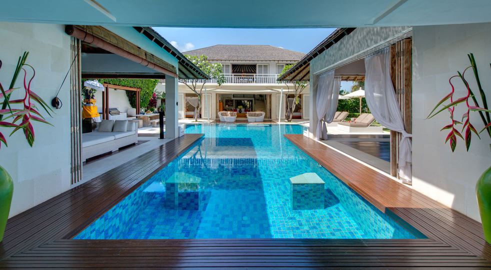 Bali'de Sahile Yakın Lüks Villa Kiralama, Bali Villa 1064