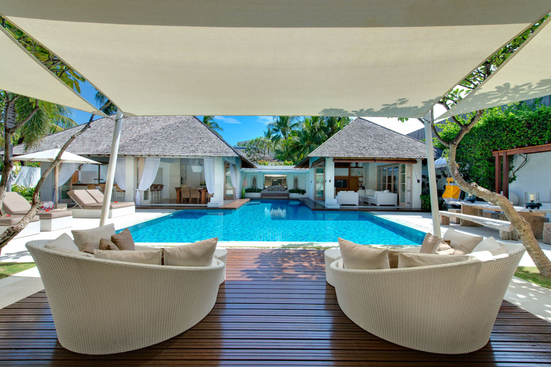 Bali'de Sahile Yakın Lüks Villa Kiralama, Bali Villa 1064