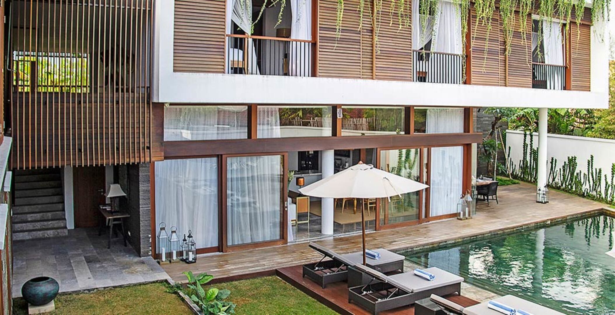 Bali'de Sahile Yakın Lüks Villa Kiralama, Bali Villa 1068