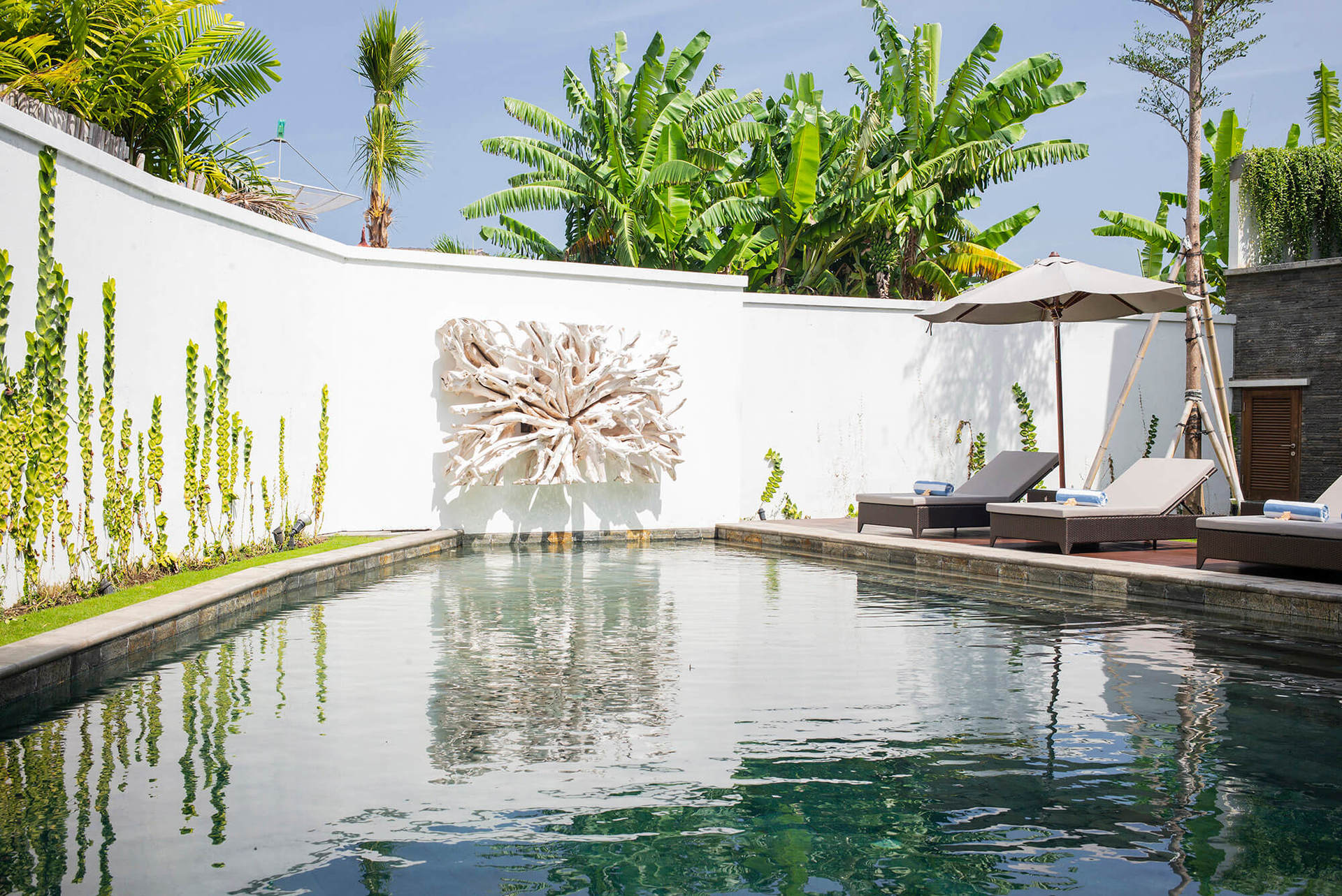 Bali'de Sahile Yakın Lüks Villa Kiralama, Bali Villa 1068