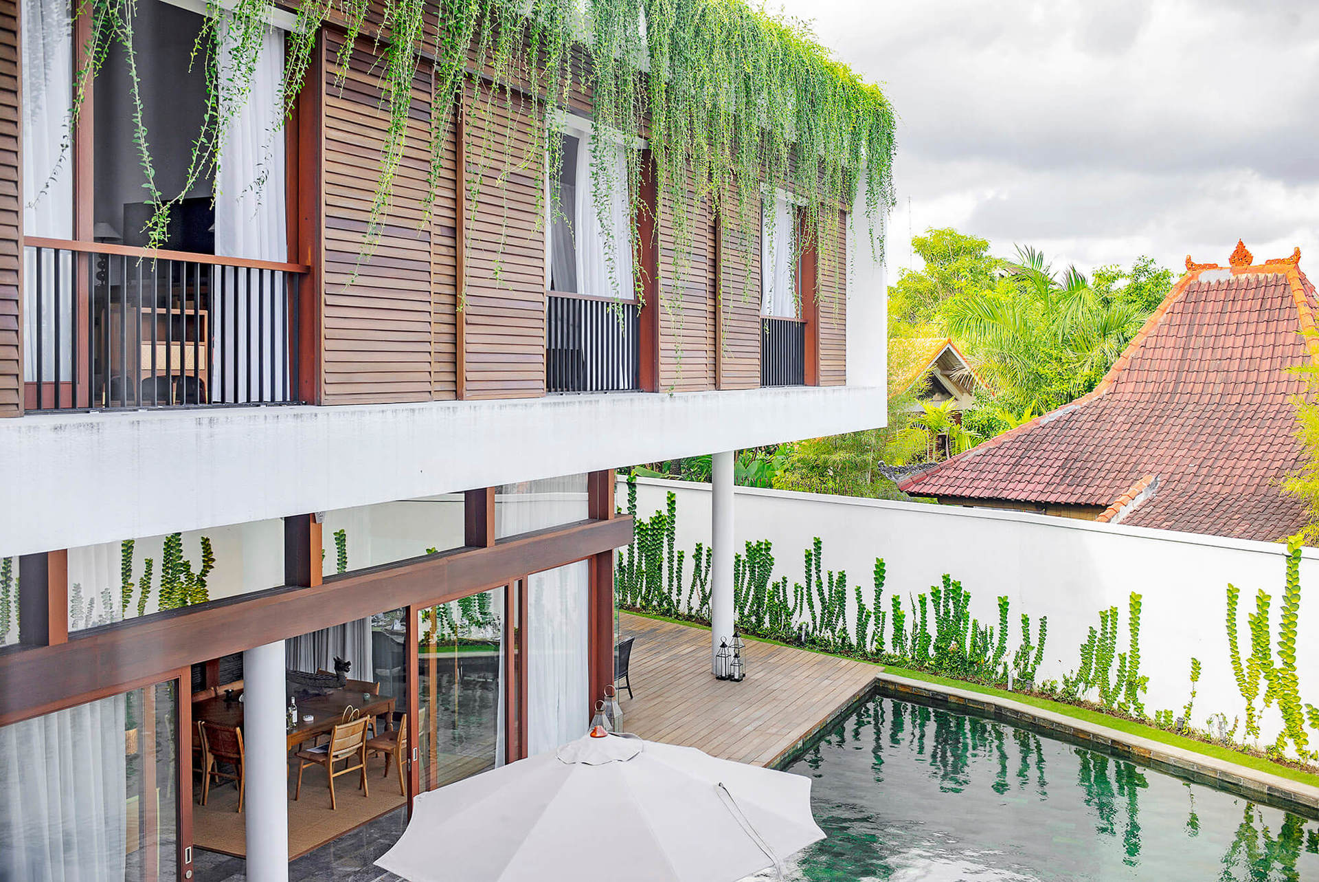 Bali'de Sahile Yakın Lüks Villa Kiralama, Bali Villa 1068