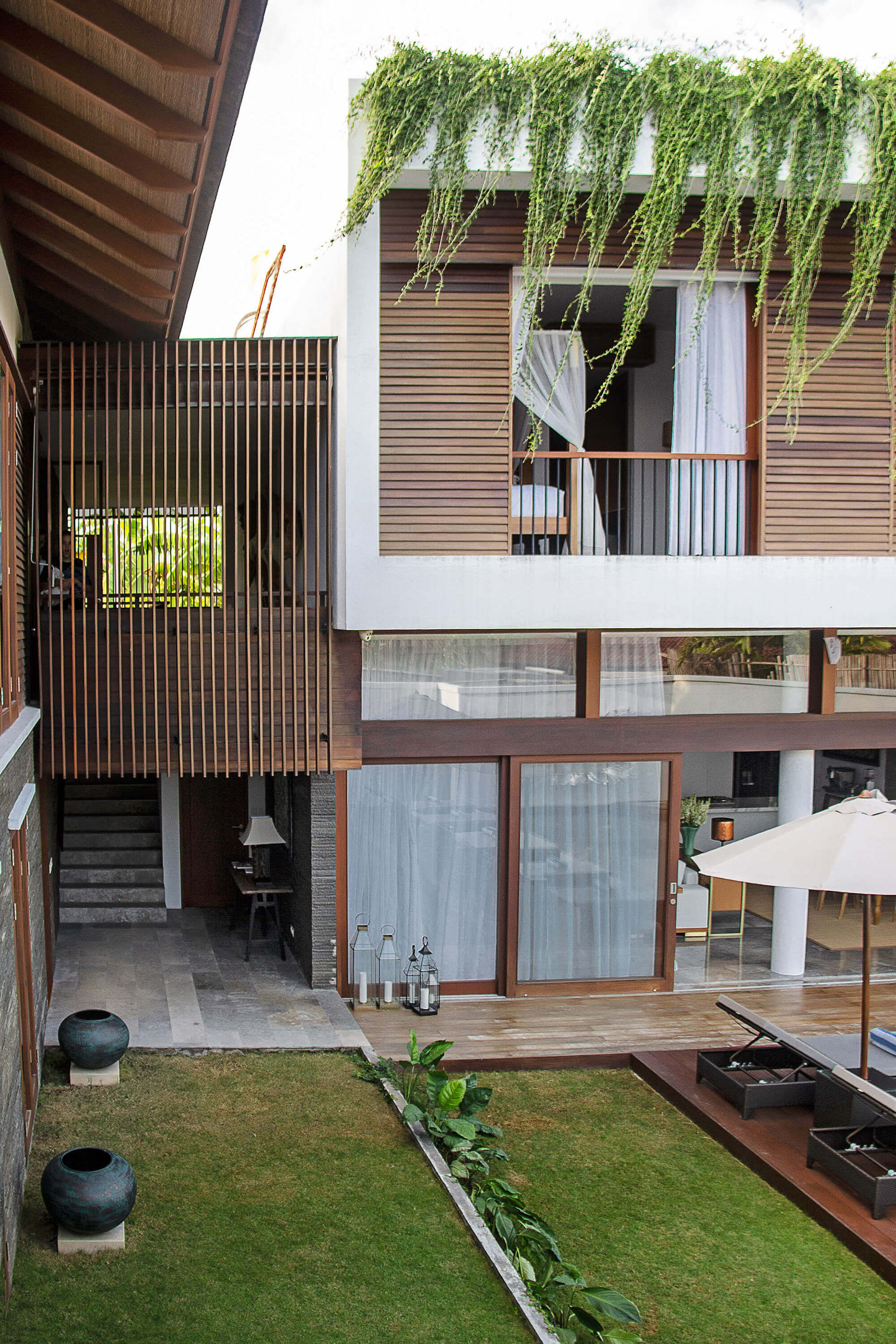 Bali'de Sahile Yakın Lüks Villa Kiralama, Bali Villa 1068