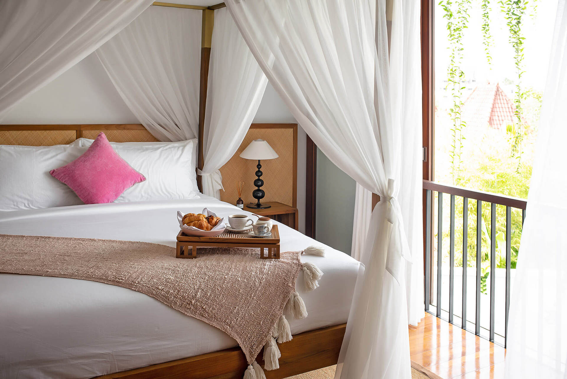 Bali'de Sahile Yakın Lüks Villa Kiralama, Bali Villa 1068
